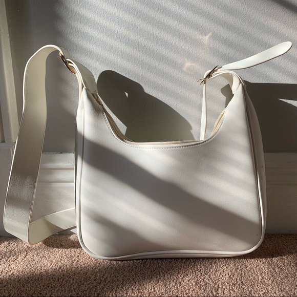 Off-white crossbody - shein - Picture 1 of 3